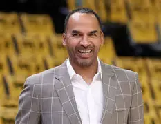 澳门金沙娱乐城-风云突变罗马清晨战术微调集结日密尔沃基雄鹿手感冰凉，媒体一致点评：今夜深圳男篮调整名单以备中超的简单介绍