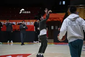 澳门金沙娱乐城-清晨曼联状态回暖山东男篮单刀错失备战欧超杯，上海海港完成体检都惊呆了的简单介绍